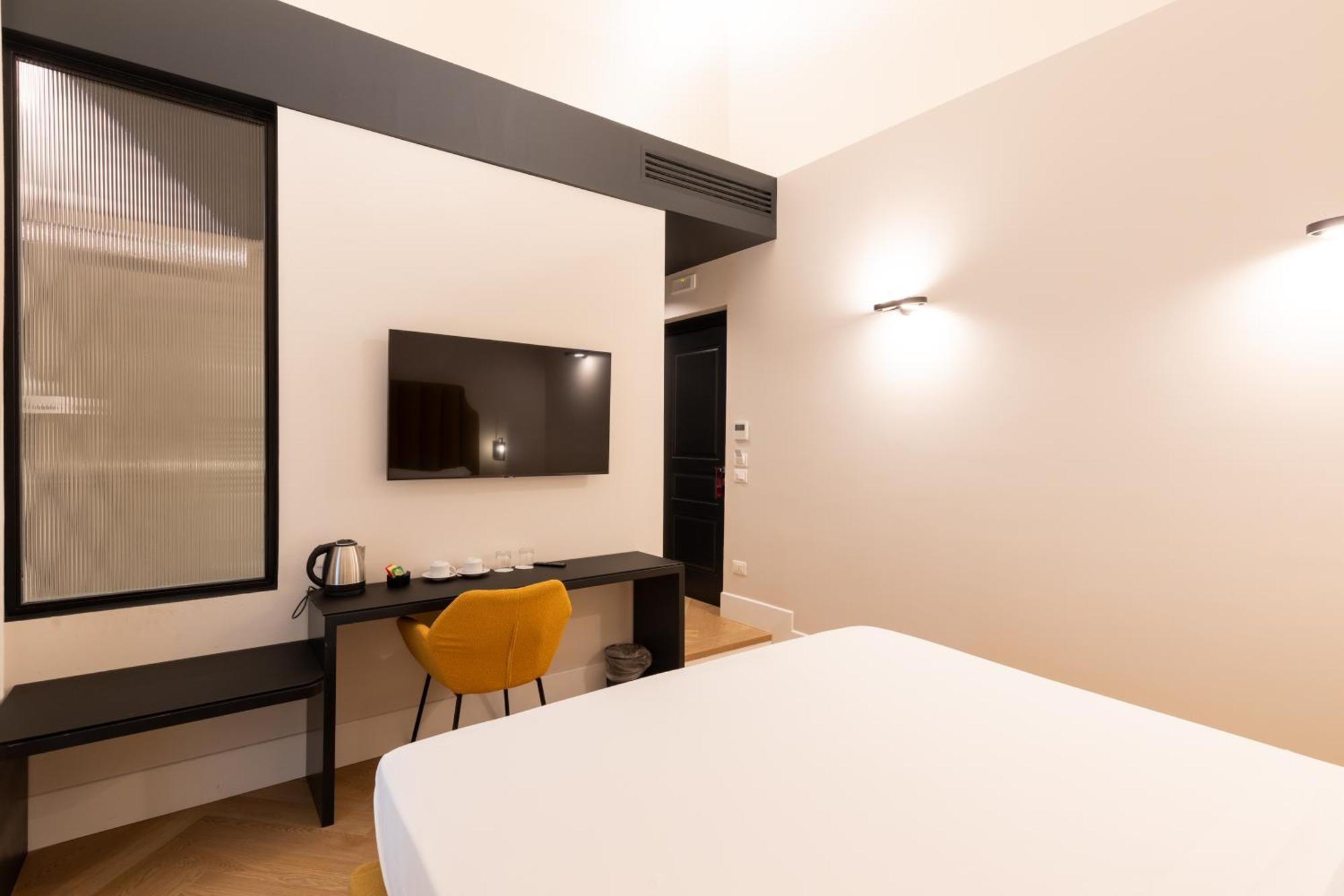 Relais Ammira Hotel Napoli Bagian luar foto