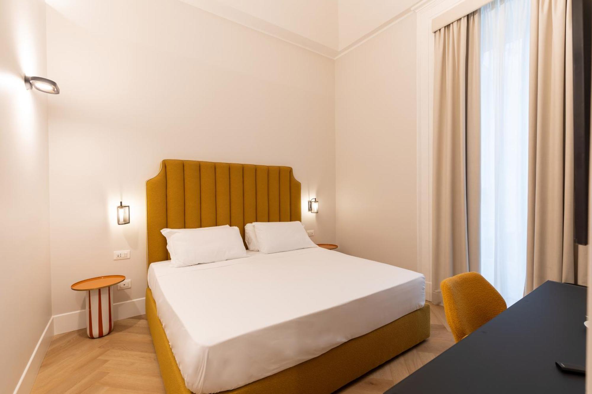 Relais Ammira Hotel Napoli Bagian luar foto