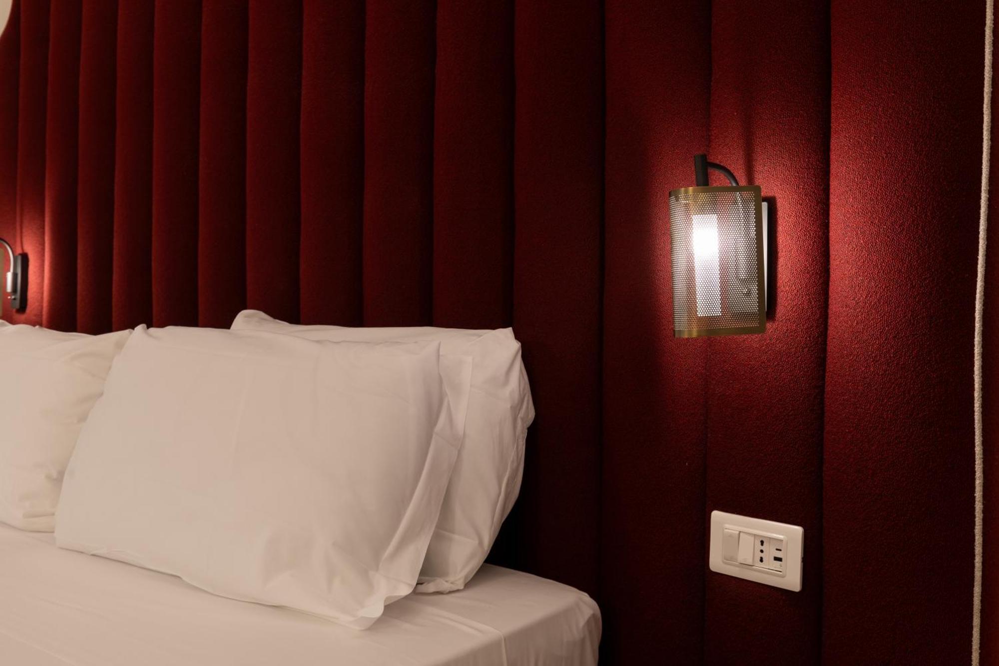 Relais Ammira Hotel Napoli Bagian luar foto