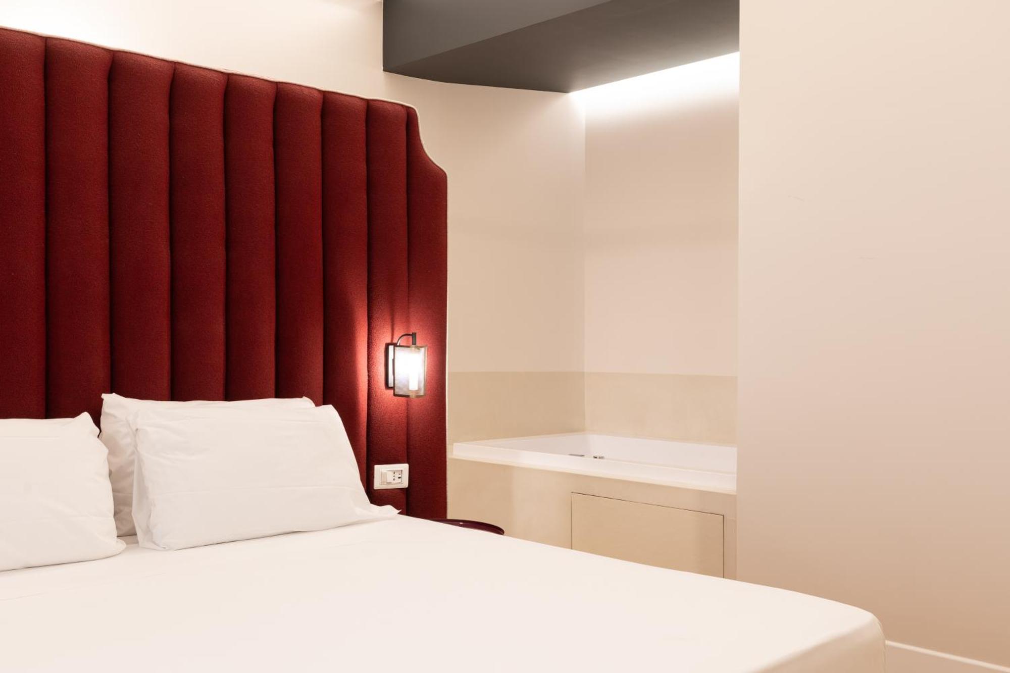 Relais Ammira Hotel Napoli Bagian luar foto