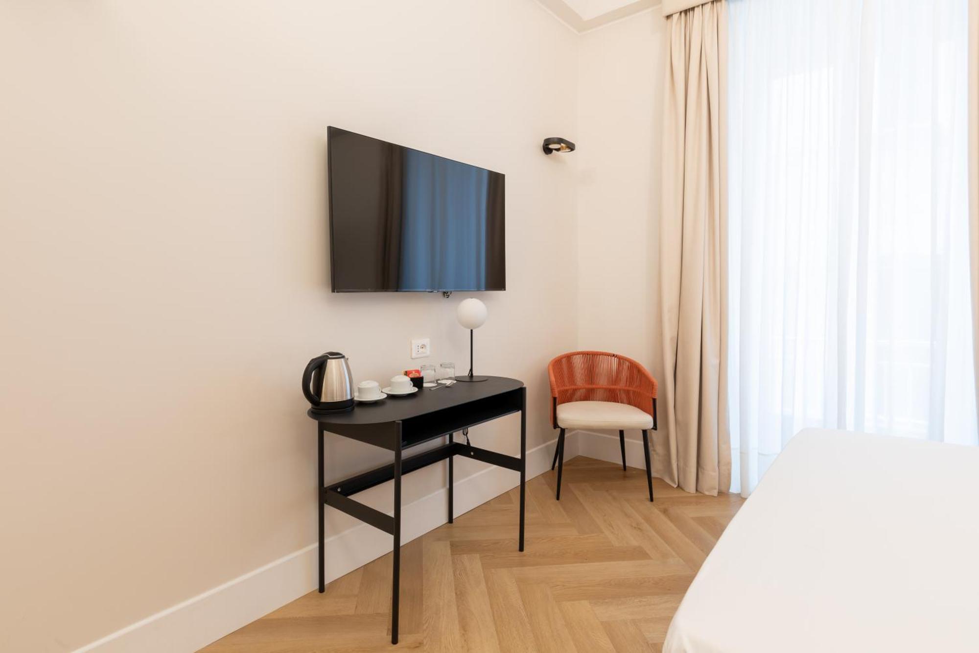 Relais Ammira Hotel Napoli Bagian luar foto