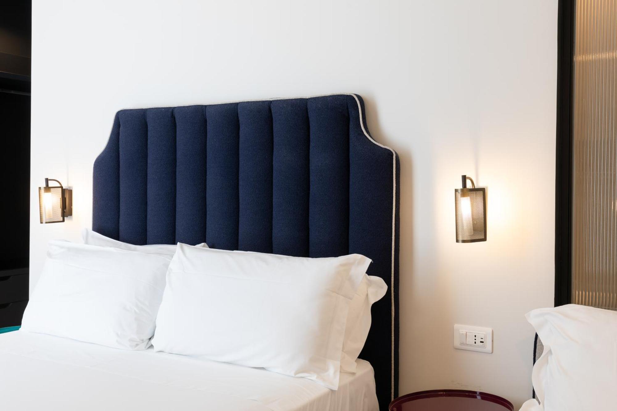 Relais Ammira Hotel Napoli Bagian luar foto