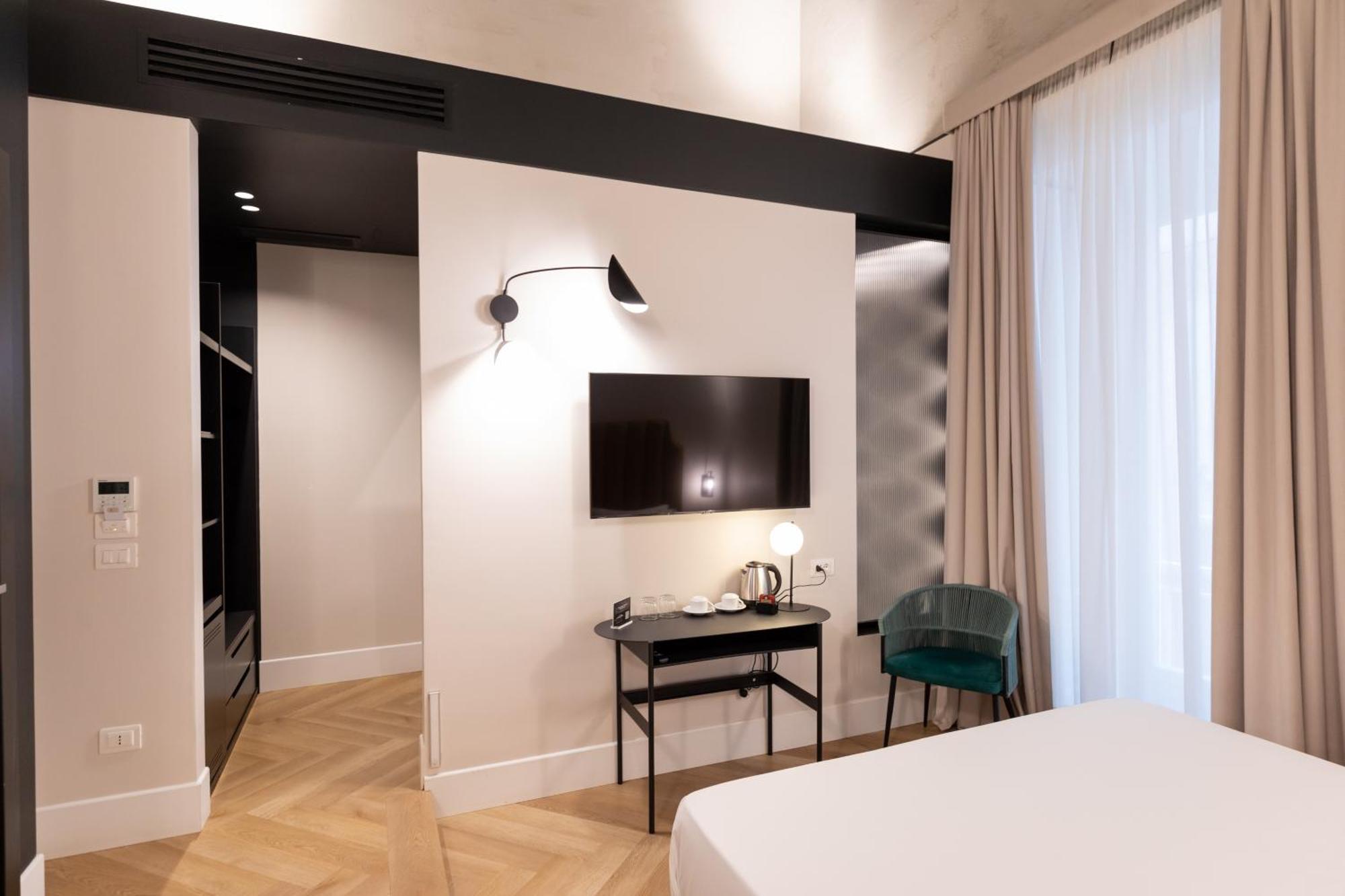 Relais Ammira Hotel Napoli Bagian luar foto