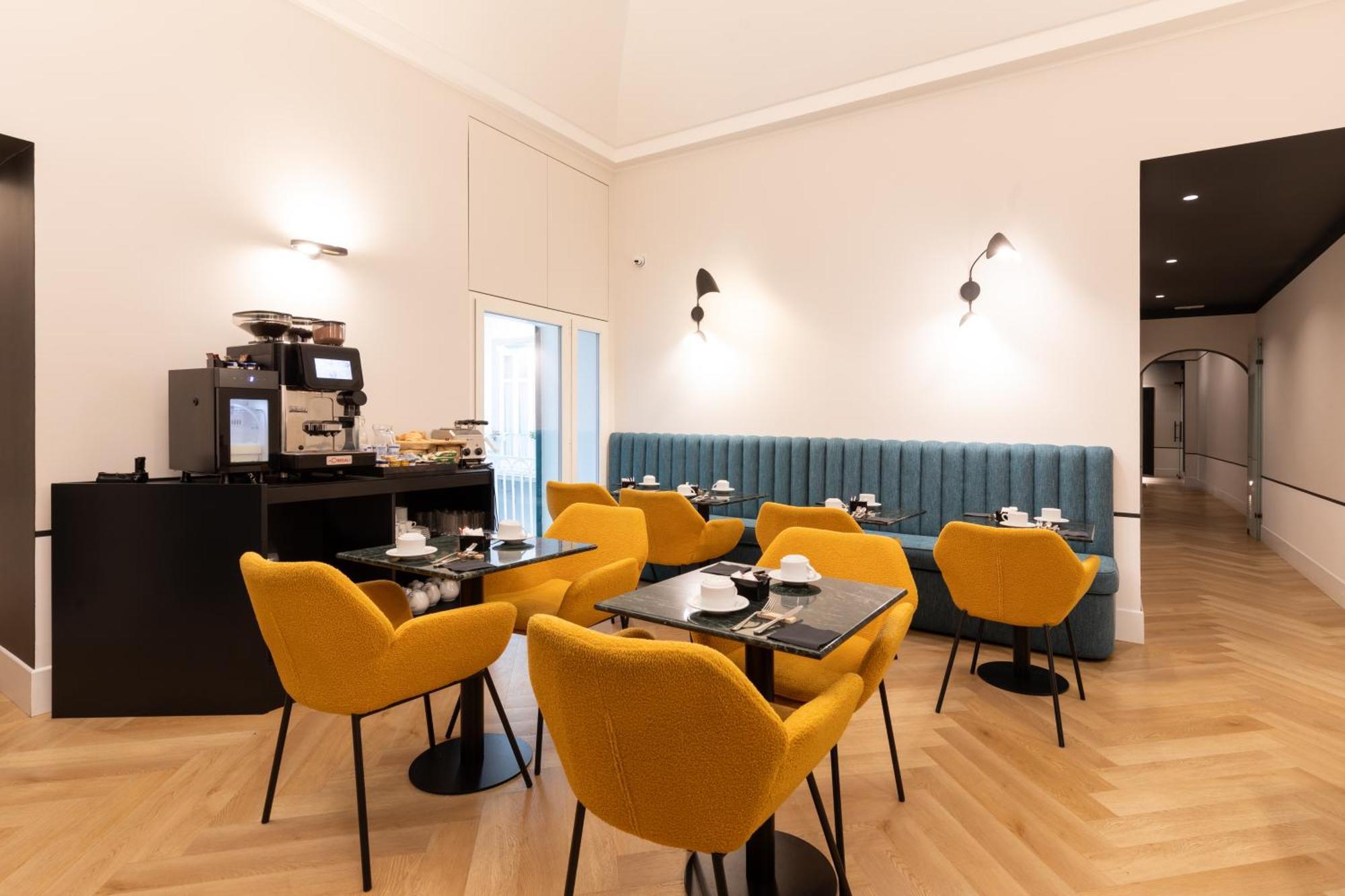 Relais Ammira Hotel Napoli Bagian luar foto